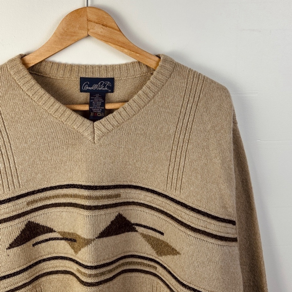 Vintage V-neck Sweater - geometric design - Oversized L - acrylic wool mix - Picture 4 of 8